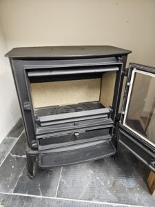 The Stovax Brunel 3CB Multifuel / Wood Burning Stove ex Display